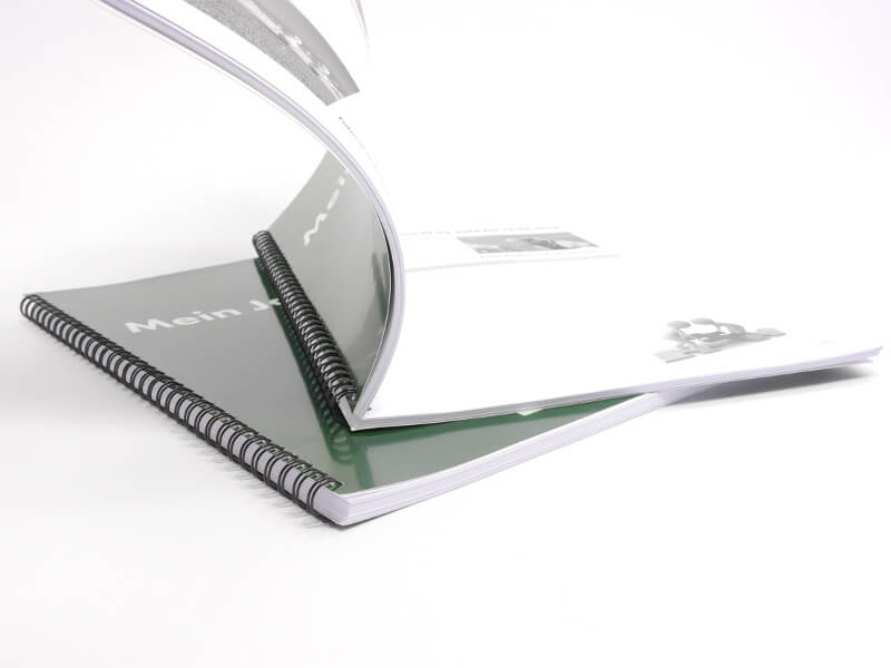 Comic mit Drahtkamm- / Spiralbindung