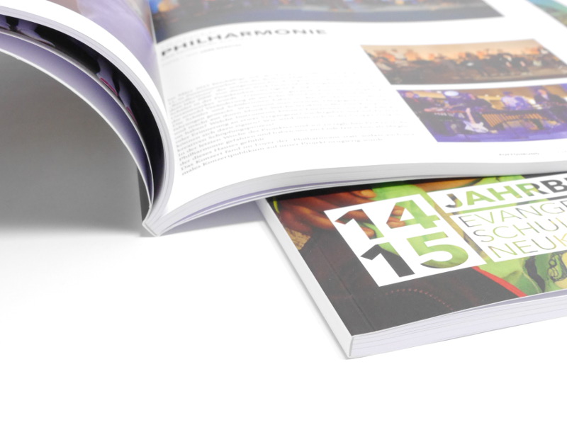 Jahrbuch mit Softcover